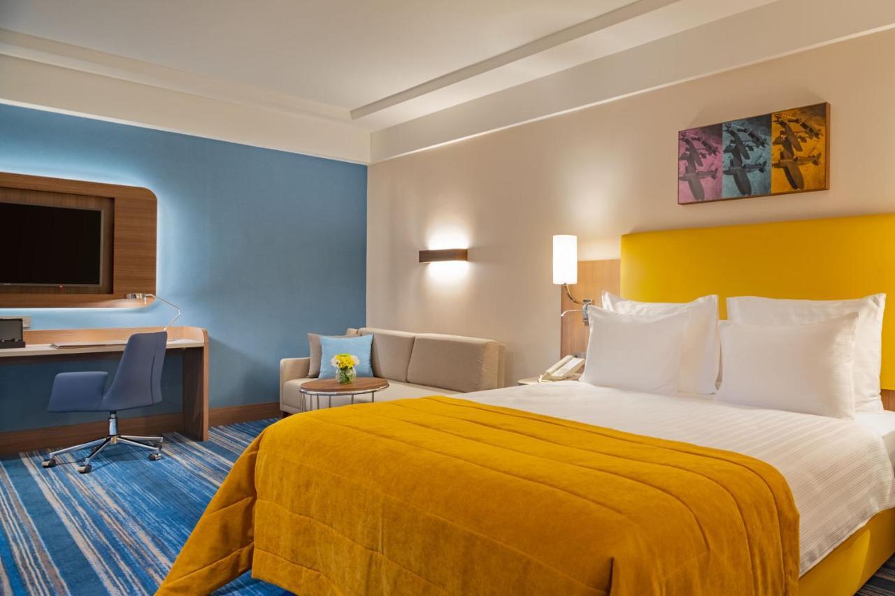 Moevenpick Hotel Istanbul Asia Airport Exterior foto A room at the hotel